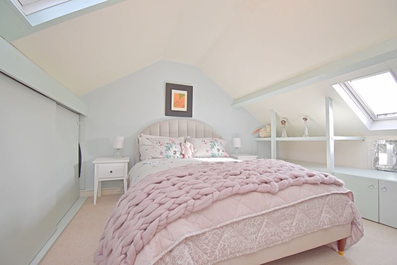 Loft Room- click for photo gallery